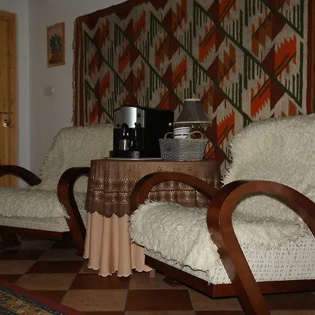 Pod Bandera Bed & Breakfast 3*